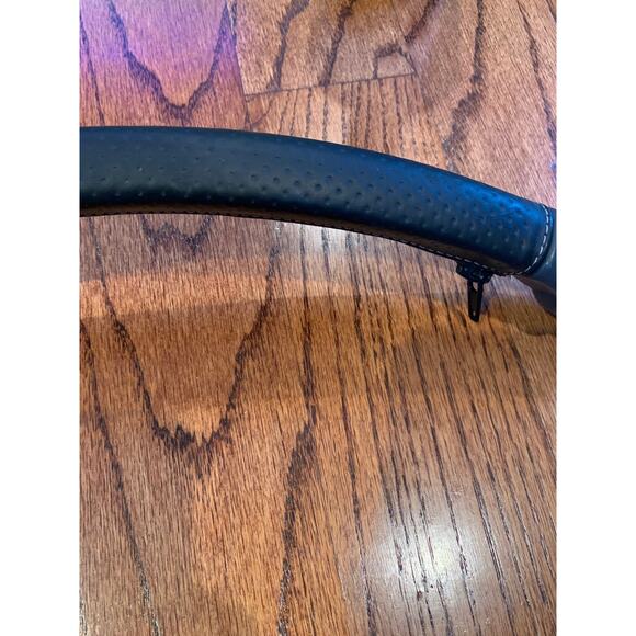 Uppababy Vista Bumper Bar Leather Cover | Black - Picture 9 of 9